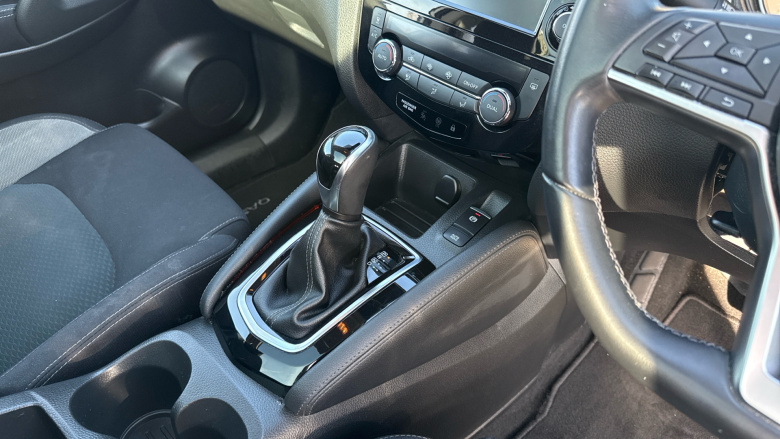 Nissan Qashqai 1.3 DiG-T 160 [157] N-Connecta 5dr DCT Glass Roof Petrol Hatchback